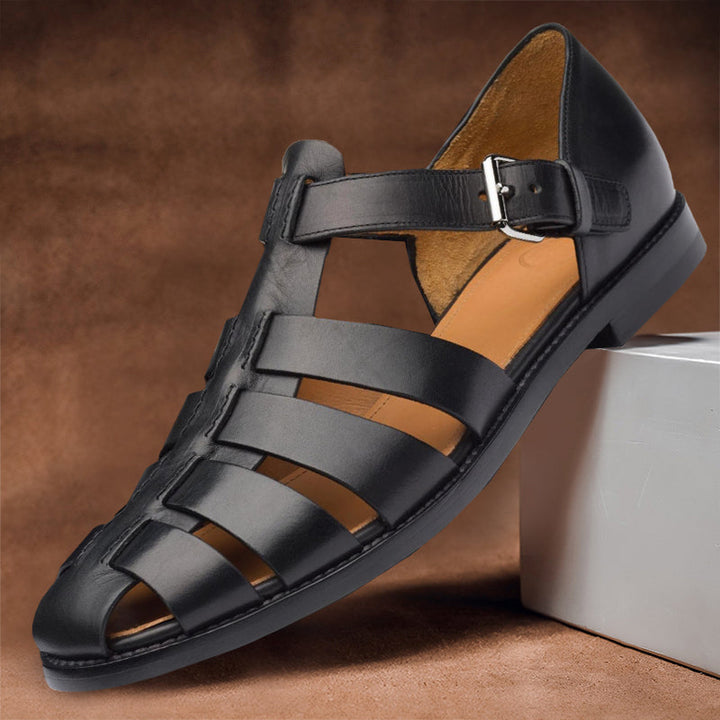 Alsidige herresandaler for maksimal komfort og sikkerhed. Moderne hverdagssko med elegant design.