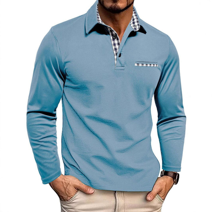 Detalje af ternet krave på mænds langærmede slim fit poloshirt. Elegant og smart.