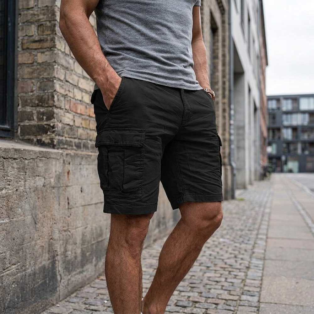 Komfortable herre cargo shorts i afslappet stil. Ideelle til sommerbrug og hverdagsmode.
