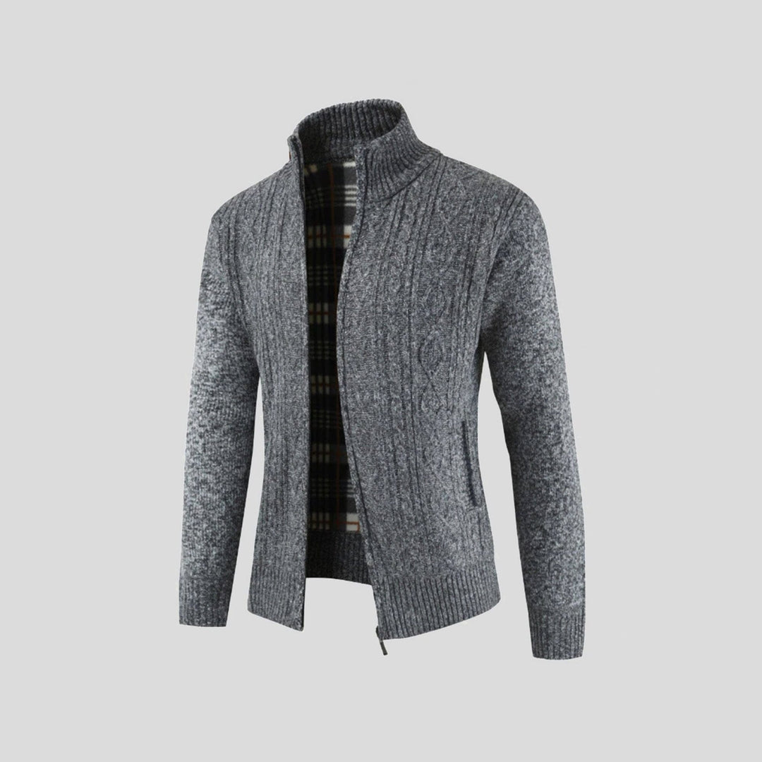 Mænds stilfulde strik cardigan i grå, perfekt til hygge og casual hverdagsbrug om efteråret og vinteren.
