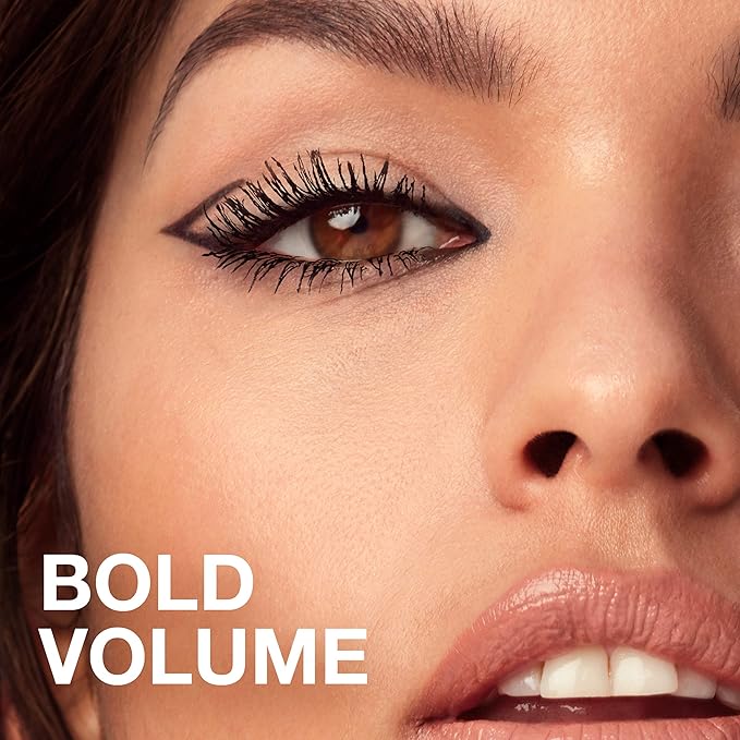 Vandopløselig mascara for kvinder, perfekt til følsomme øjne, giver klumpefri volumen og længde.