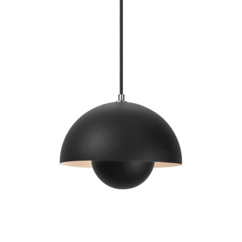 "Moderne hvid flowerpot loftslampe med skandinavisk design, justerbar højde og LED, hængende fra loftet i et stilfuldt hjem."