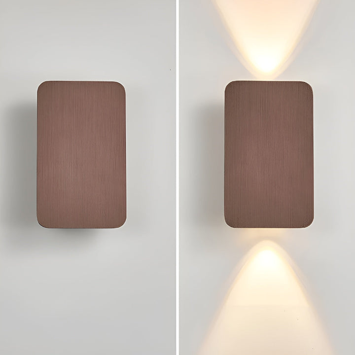 Hvid LED væglampe til moderne indretning. Diskret og elegant belysning i hjemmets rum.