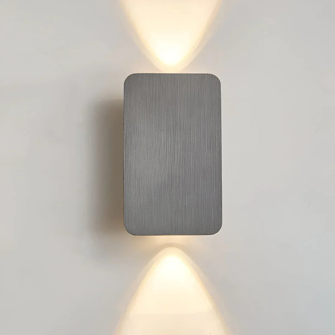 Dekorativ LED væglampe. Fremhæv din væg med blød, indirekte belysning og moderne design.