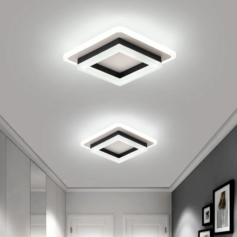 Stilfuld LED loftlampe for moderne hjem. Giver optimal belysning og bidrager til minimalistisk indretning.