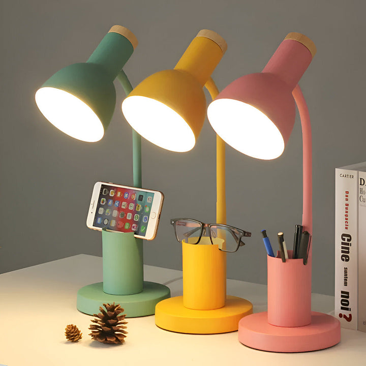 Moderne nordisk LED bordlampe med penholder, perfekt til organiseret belysning på hjemmekontoret.