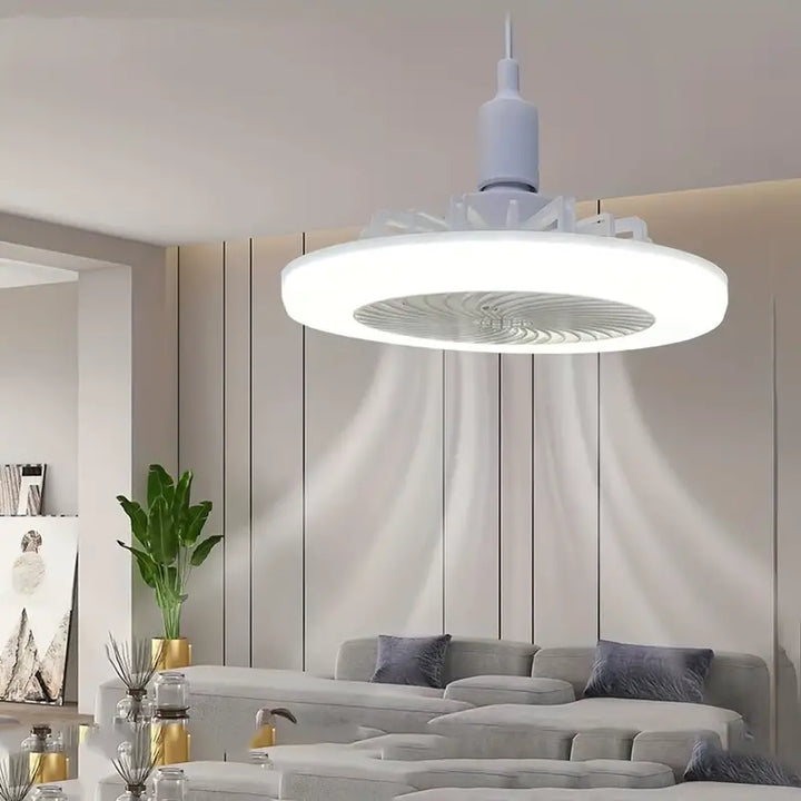 Moderne ventilatorlampe med LED-lys og fjernbetjening. Sørger for frisk luft og et forbedret indeklima i hjemmet.