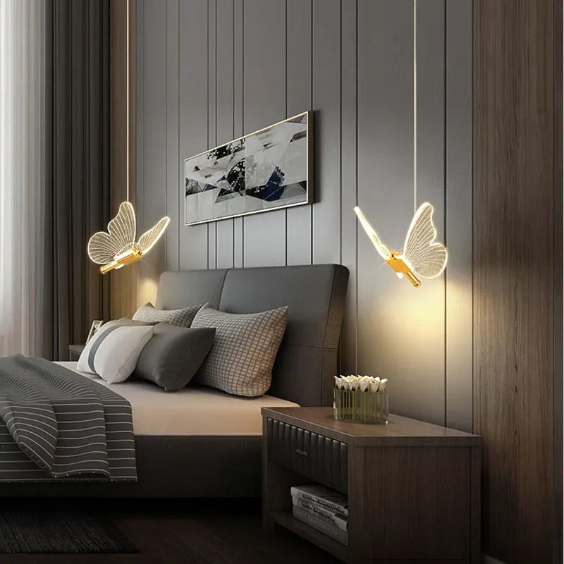 Dekorativ guld vlinder lampe, dæmpbar LED for justerbar lys og moderne design i hjemmet.