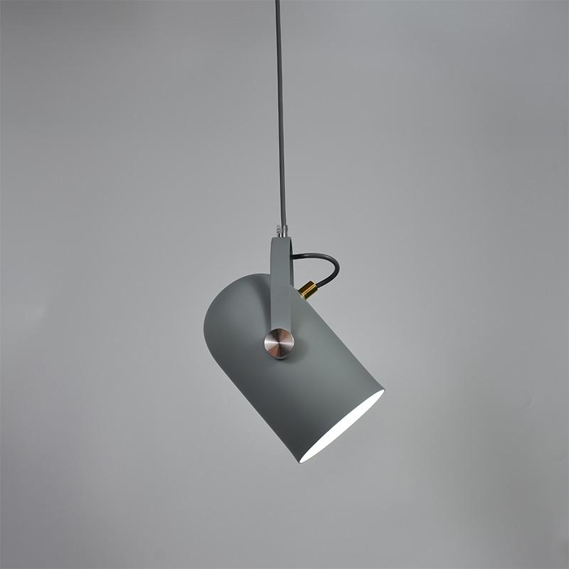 Energieffektiv justerbar LED pendel. Nordisk design, minimalistisk stil, perfekt som moderne loftlampe.