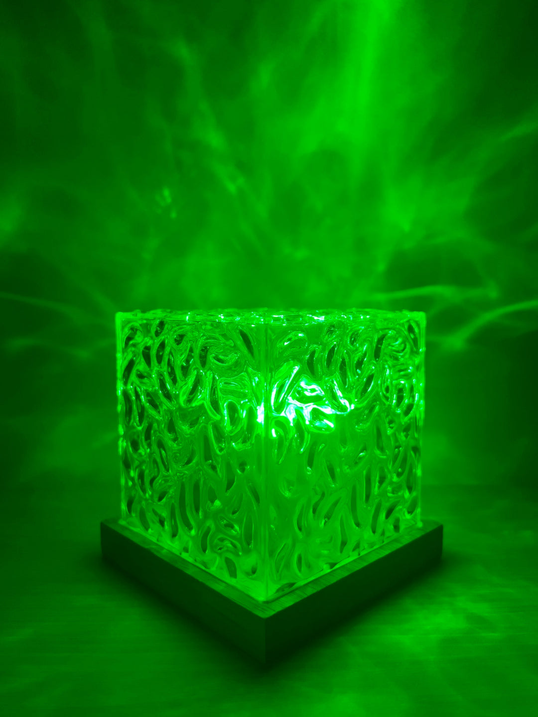 Kompakt nordlys projektor lampe til bord, perfekt for hjemmeindretning og skabe en hyggelig stemning.