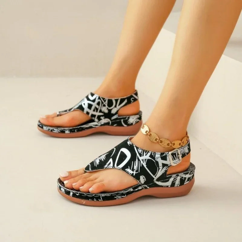 Komfortable strand sandaler til damer, perfekte sommersko. Ortopædiske med kilehæl for optimal komfort og stil.
