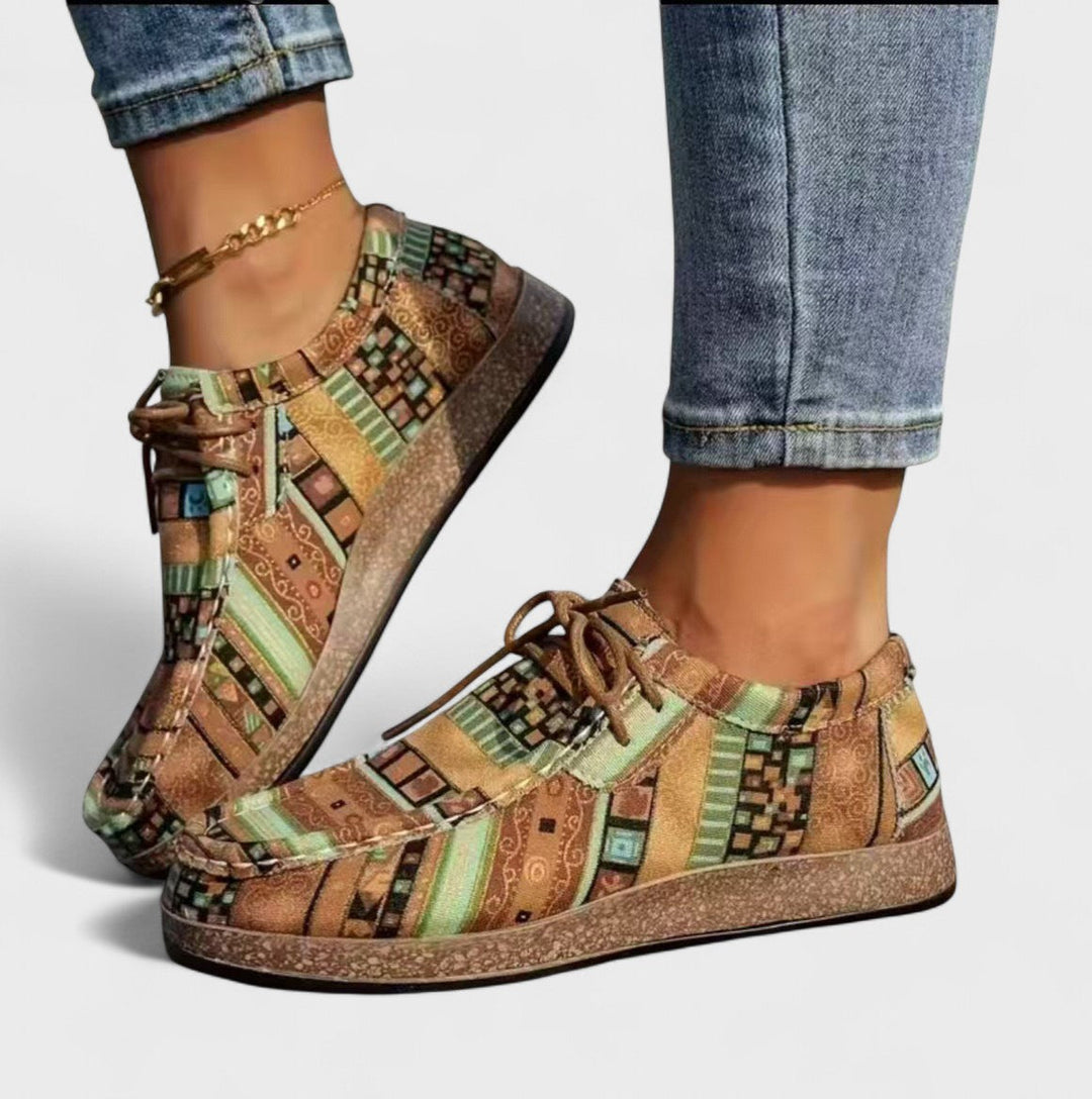 Ergonomiske damemode sneakers med skridsikker sål og stødabsorberende egenskaber for bedre støtte.