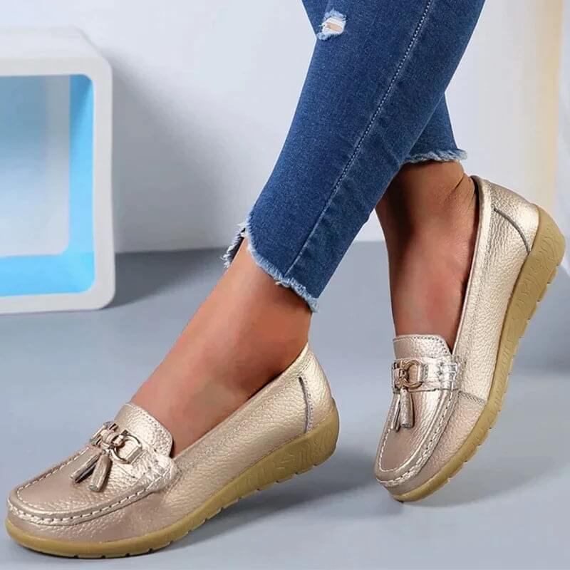 Bløde komfortsko: ortopædiske loafers til kvinder i tidløst look, perfekt til hverdagen.