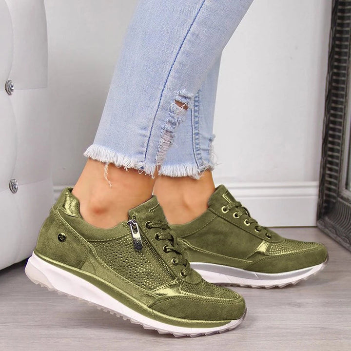 Støttende ortopædiske gåsko til kvinder. Komfortable sneakers med åndbarhed, perfekte til lange ture.