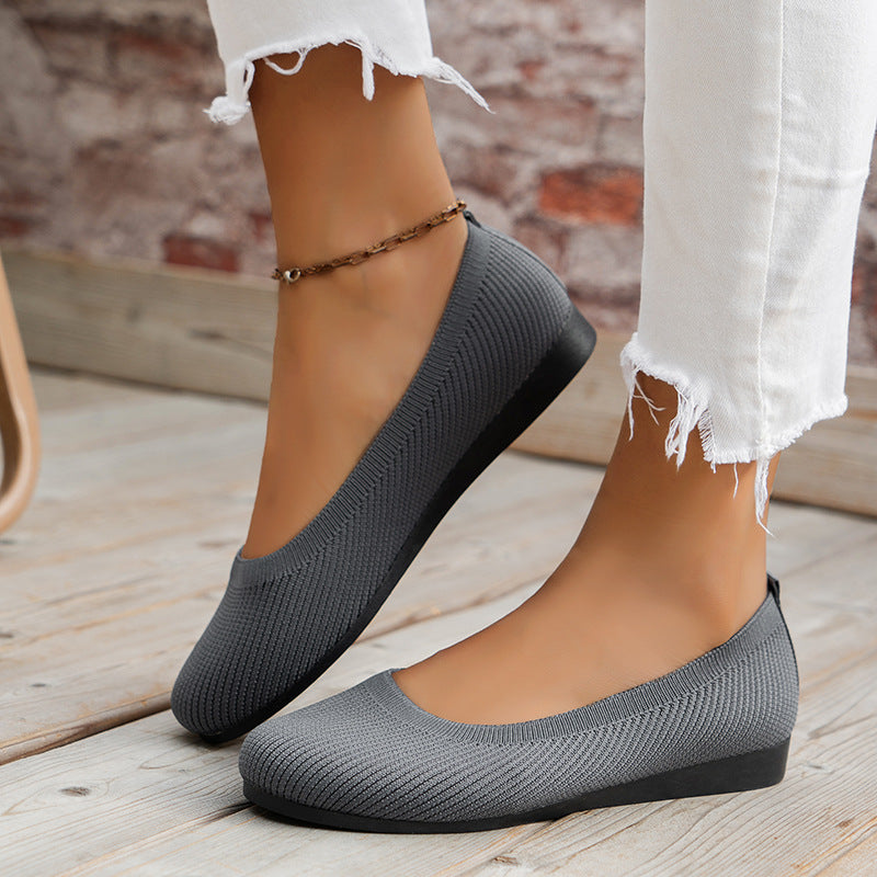 "Ortopædiske slip-on damesko med ergonomisk pasform, trykaflastende og skridsikker sål, behagelig og stilfuld."