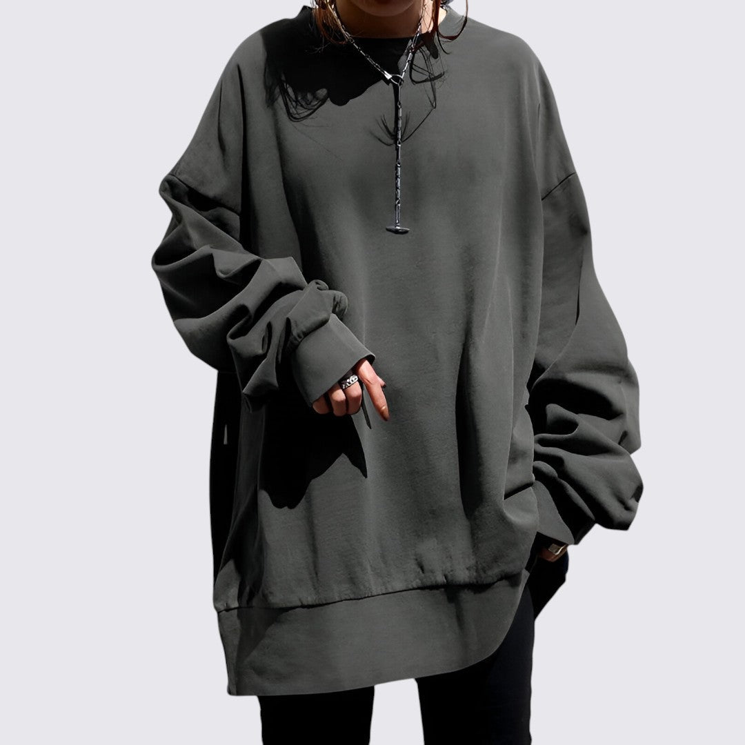 Oversized dame sweatshirt med rund hals i blødt stof for ultimativ komfort og afslappet stil.