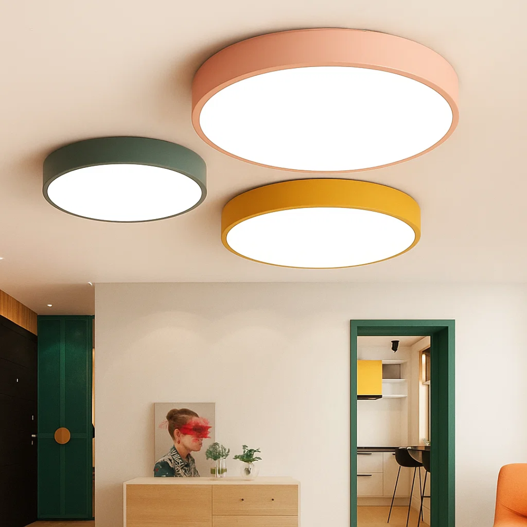 Stilfuld PastelRing indendørs LED loftlampe. Rundt design med pastelfarver og beroligende lys.