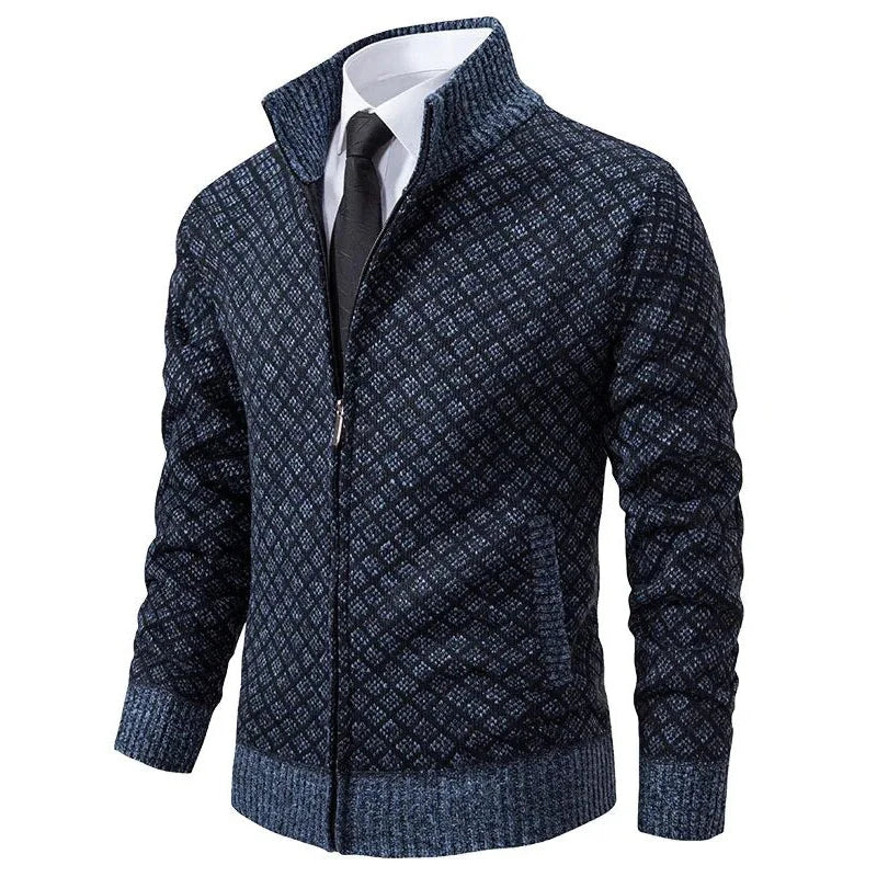 Stilfuld premium herretrøje med lynlås, giver komfort og et moderne look til enhver lejlighed.