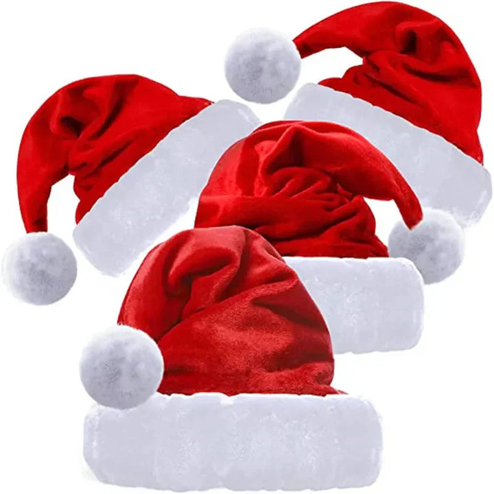 Unisex julehue med en stor, blød hvid pelskvas og rød hue. Skaber festlig julestemning for alle.