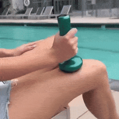 RadiancePulse massageapparat klar til brug for personlig pleje og en professionel anti-cellulite hjemme.