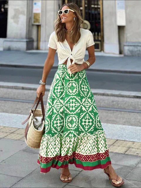 Retro Boho lang sommer nederdel i pink, blød og flydende, perfekt til sommeraftener, bohemisk stil, let materiale.