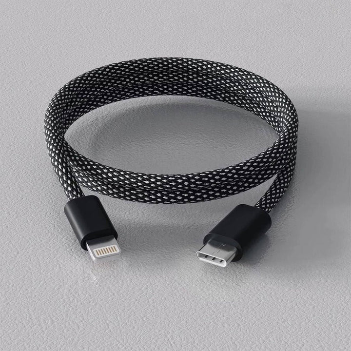 Undgå kabelrod med et smart selvoprulende magnetisk USB opladerkabel.