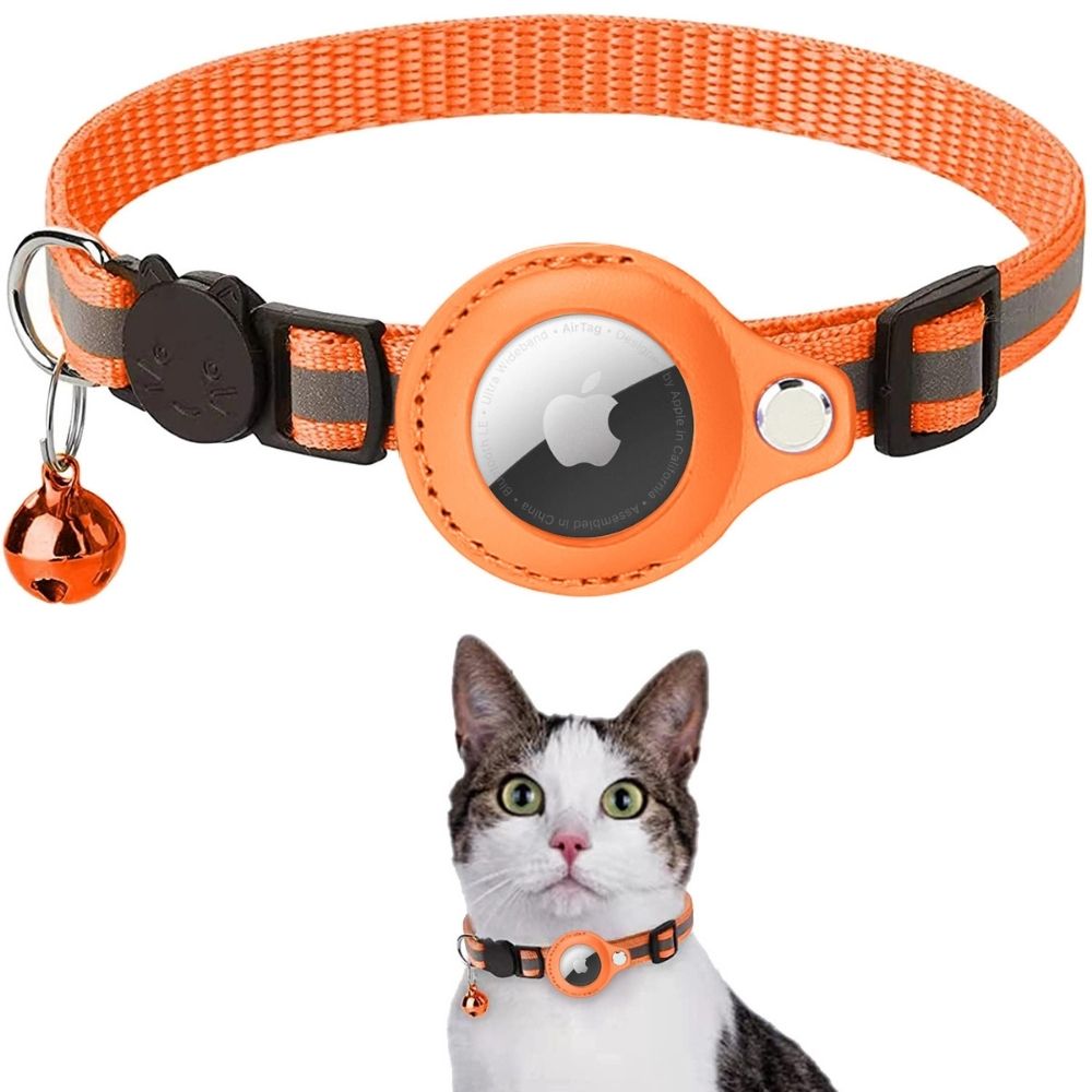Fremhæver et sort reflekterende GPS-tracker halsbånd til katte. Sikkerhed og sporing i ét stilrent design.