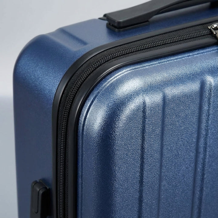 Slimport rejsekuffert med letløbende hjul & sikkert laptoprum, optimeret til håndbagage.