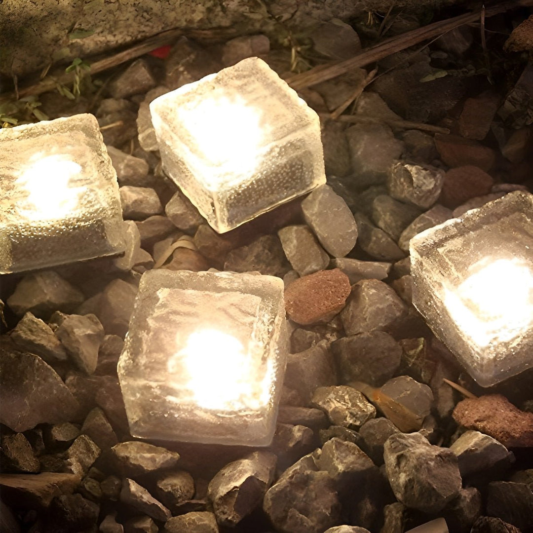 Alsidig terningformet solcellelampe til indkørsel, sti og dekorativ havebelysning.