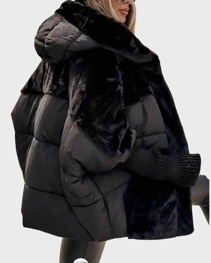 Dame dunjakke i elegant design. En let og varm vinterjakke, perfekt til at holde dig komfortabel og stilfuld.
