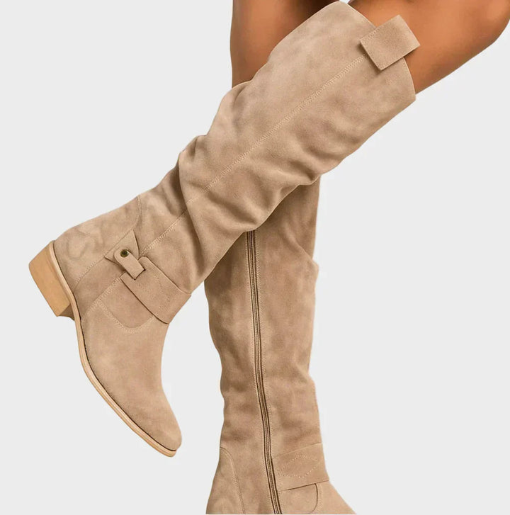 Beige komfort damesko, alsidige til både moderne og tidløse outfits.