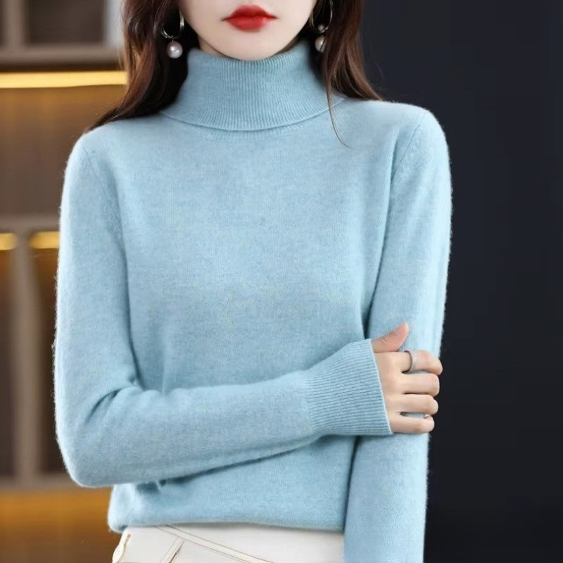 Brun elegant slim fit rullekravetrøje. Ideel til vinterens lagdeling.