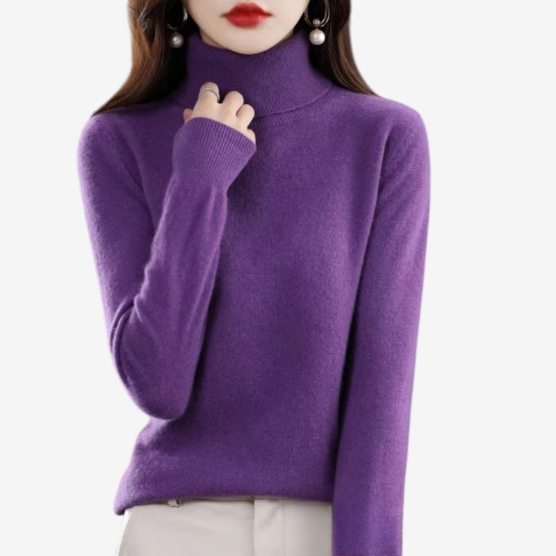 Rød elegant slim fit rullekravetrøje til kvinder. Langærmet basistop til modebevidste.