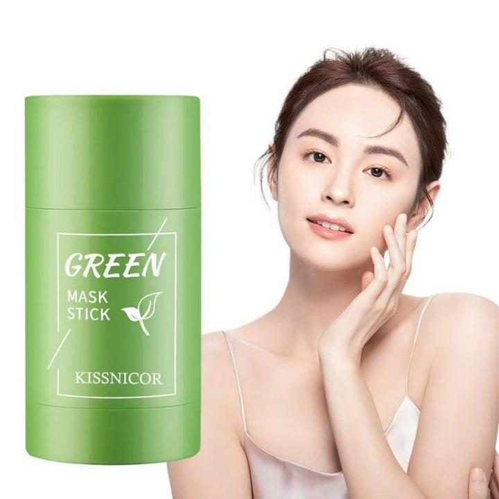 "Stick med grøn te ansigtsmaske til dybderensning; grøn farve, nem påføring, poreminimering, klar og glat hud."