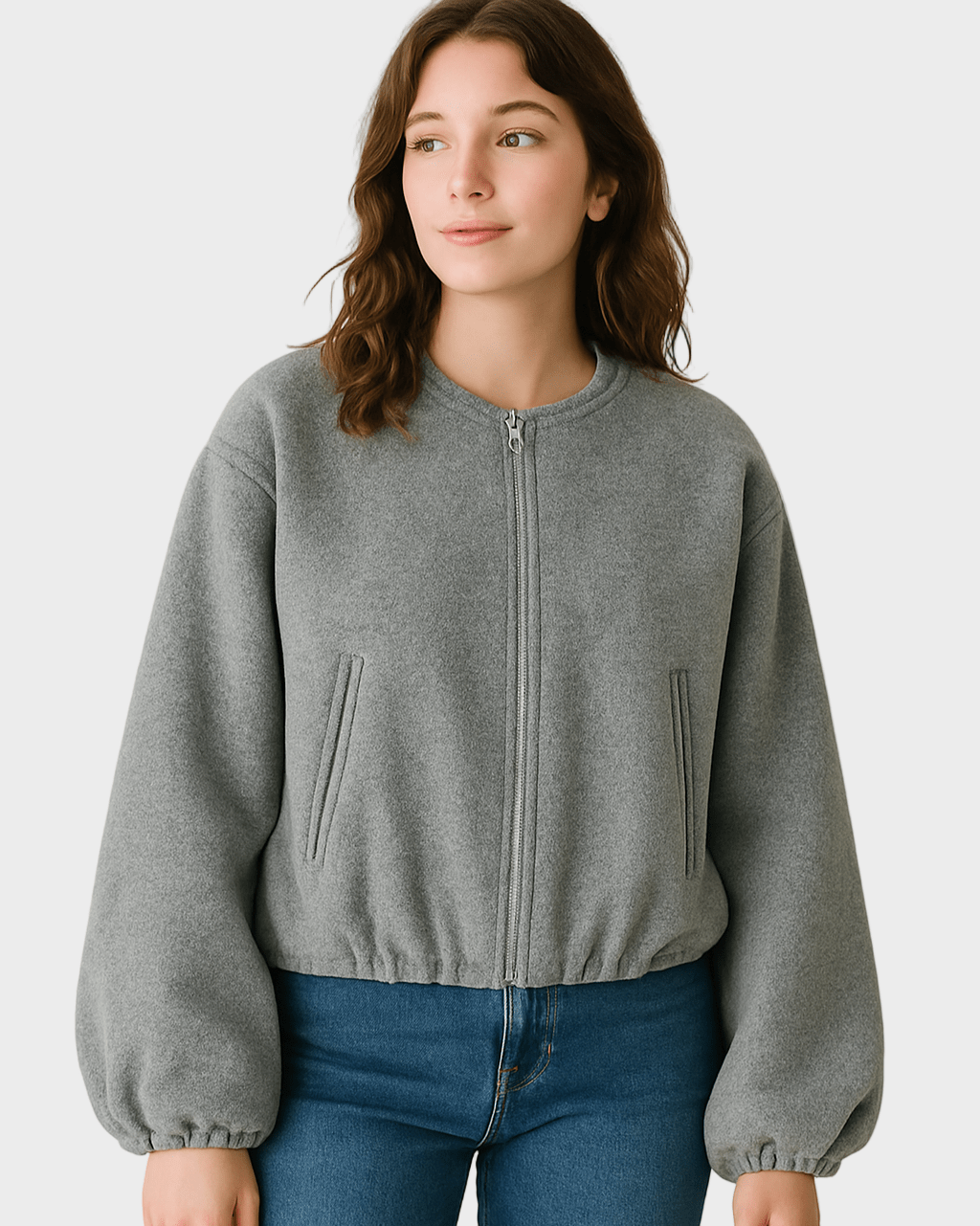 Stilfuld dame kort bomberjakke. Perfekt overgangsjakke til hverdag og fashion. Elegant design til kvinder.