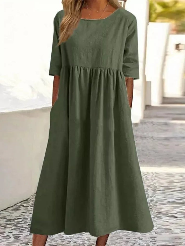Løs pasform sommerkjole til kvinder, behagelig og elegant. Perfekt som rejsekjole.