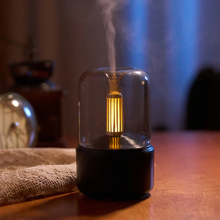 Ultralydsdiffuser med LED-lys til aromaterapi. Fremmer velvære, hygge og rolig stemning i hjemmet med duftolie.