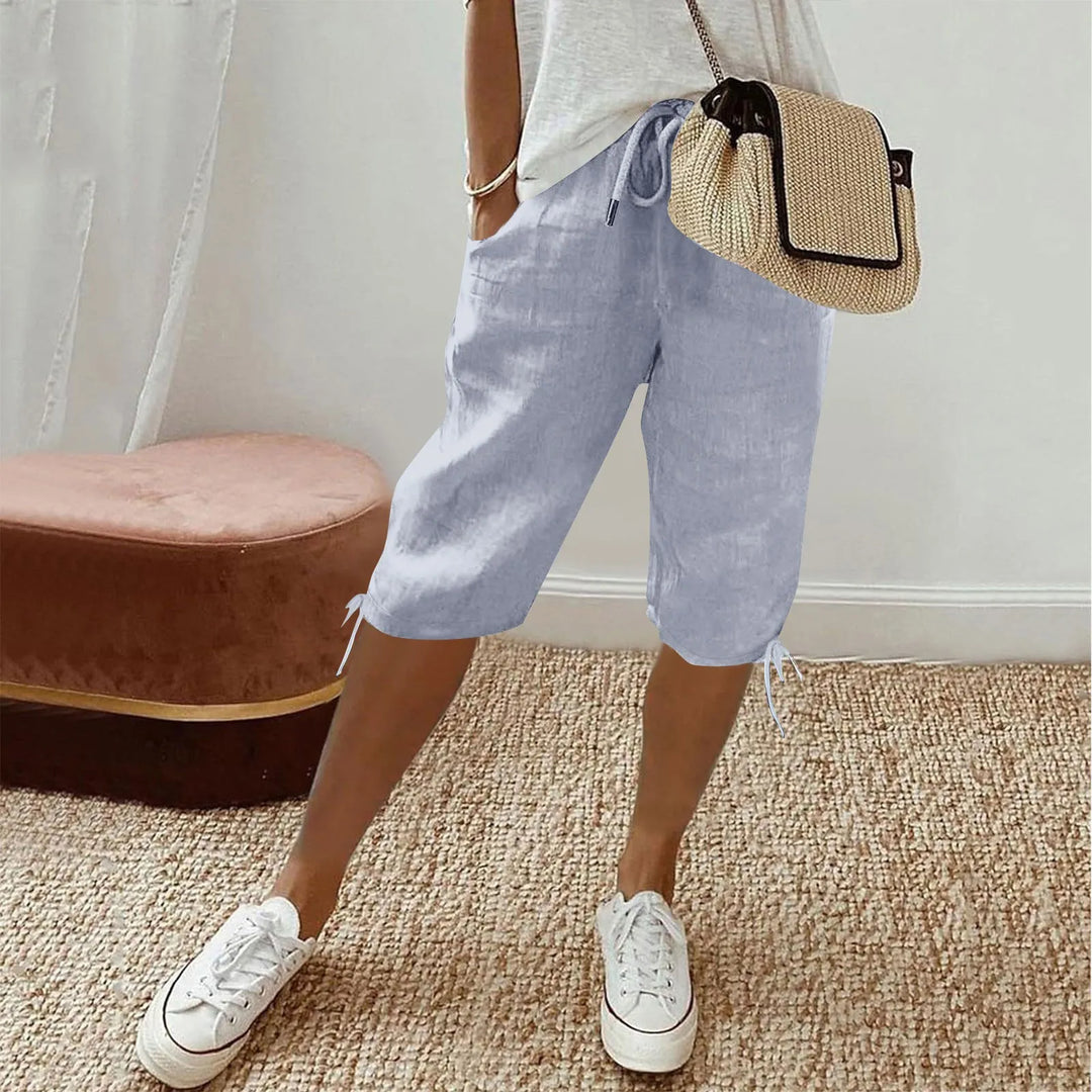 Stilfulde dameshorts for ultimativ sommerkomfort. Perfekte til afslappet kvindemode.