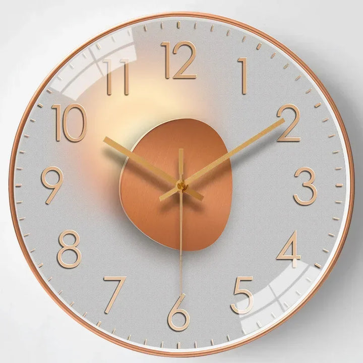 SilentTime lydløst digitalt vægur. Minimalistisk design for et fredfyldt kontor eller stue.