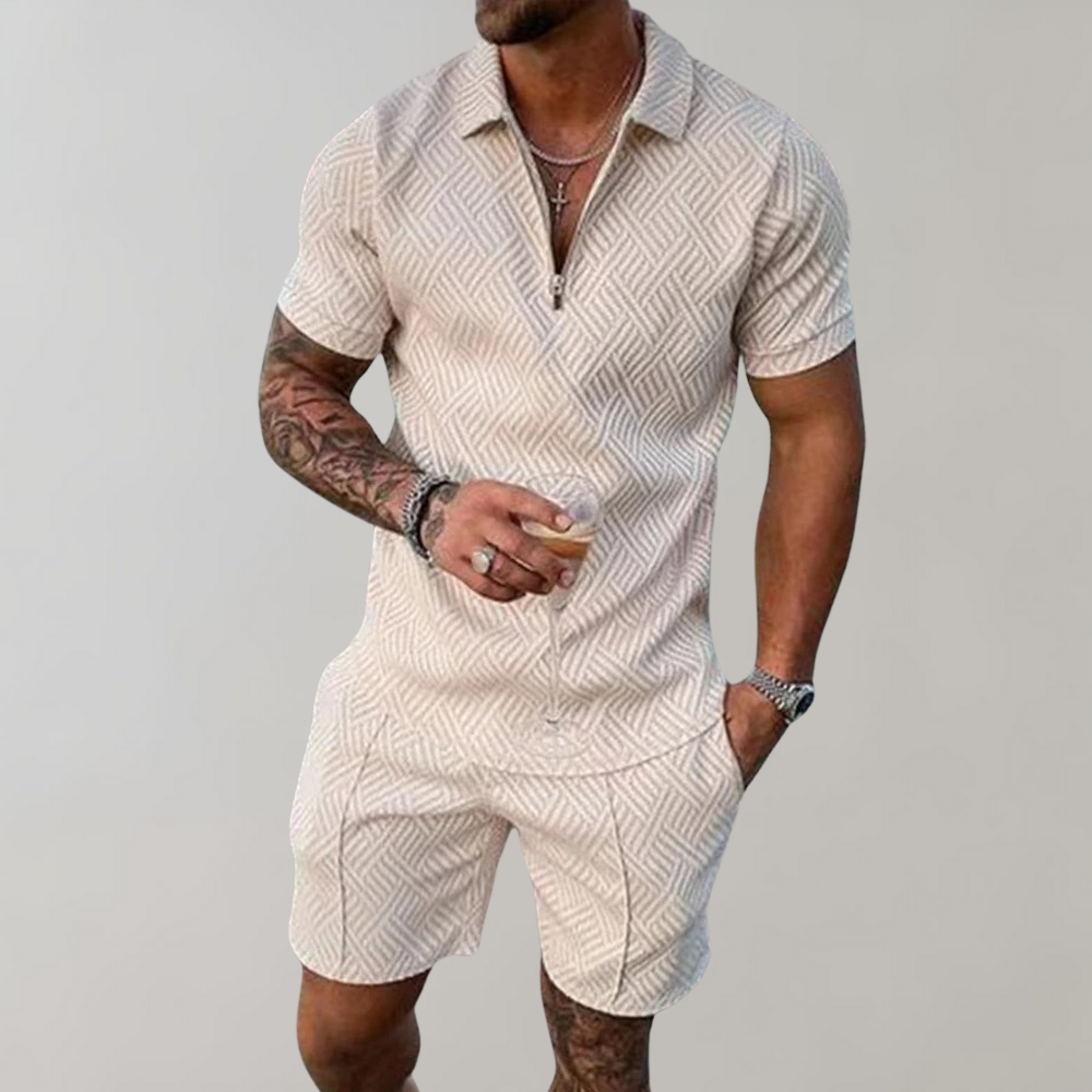 Elegant herre polo sæt med lynlåsdetalje, ideelt for stilfuld sommerkomfort og afslappet look.