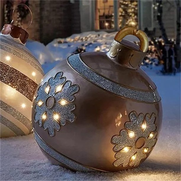 Stor dekorationskugle til jul, oppustelig med festlig glød til enhver fest.