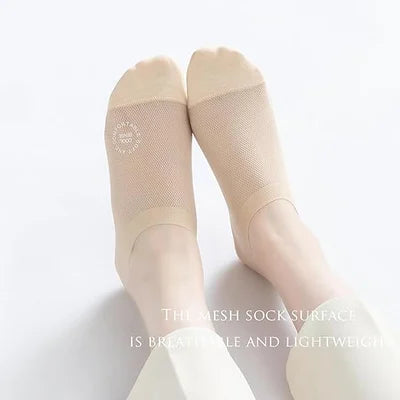 Optimal komfort med SwiftSole unisex usynlige sokker, der holder fødderne tørre og glade.