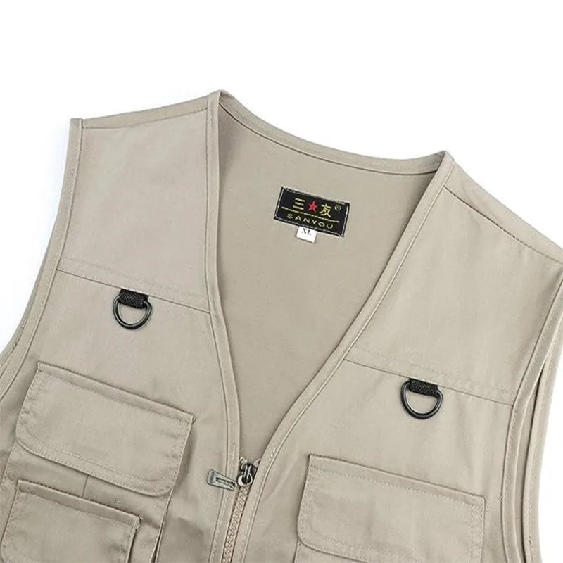 "Taktisk udendørs cargo vest med flere lommer, letvægtsdesign, robust materiale, perfekt til friluftsliv og eventyr."
