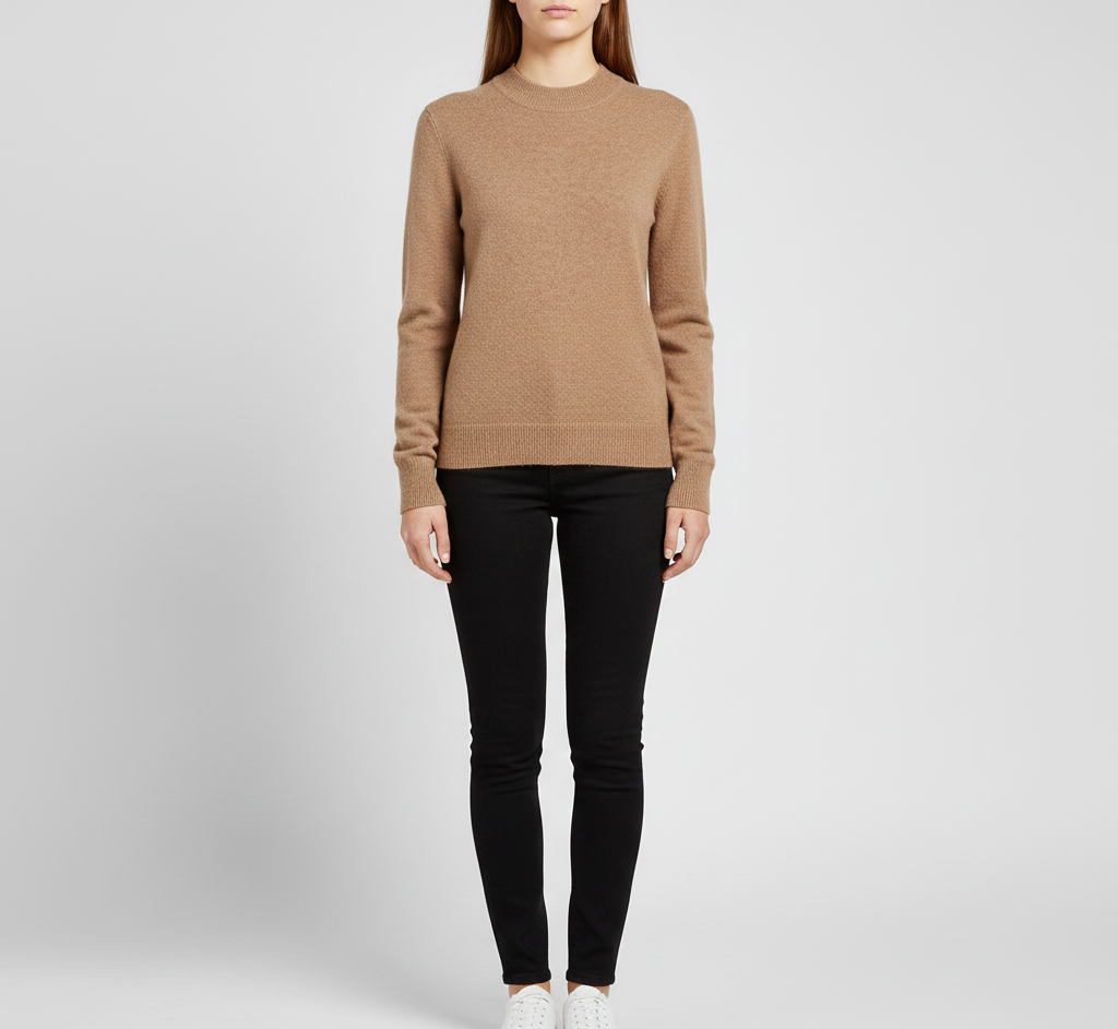 Tidløs rundhals sweater til kvinder. Komfortabel og chic for et minimalistisk udtryk.