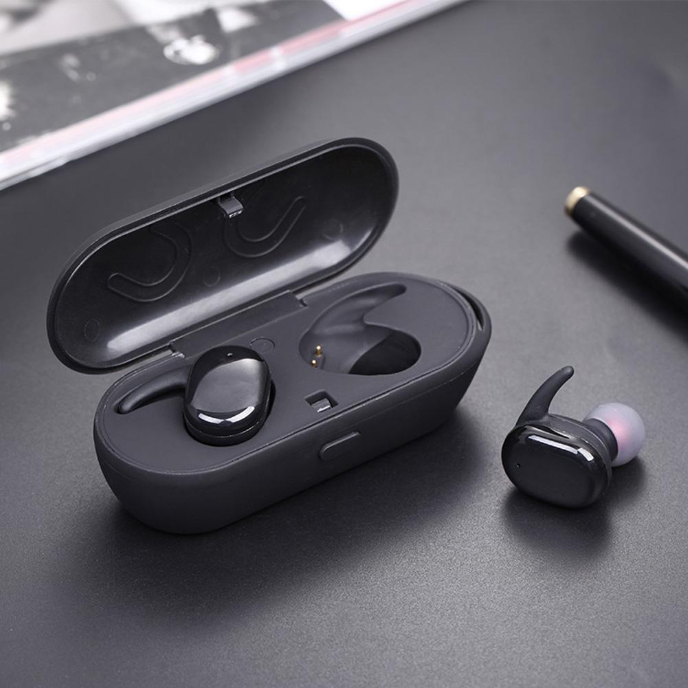 Sorte trådløse Bluetooth in-ear høretelefoner, der sikrer stabil pasform og overlegen lyd under aktivitet.