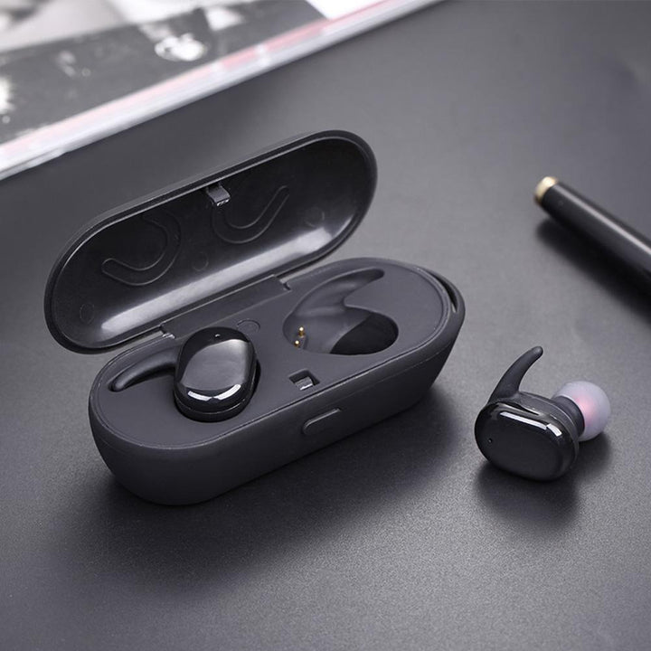 Sorte trådløse Bluetooth in-ear høretelefoner, der sikrer stabil pasform og overlegen lyd under aktivitet.