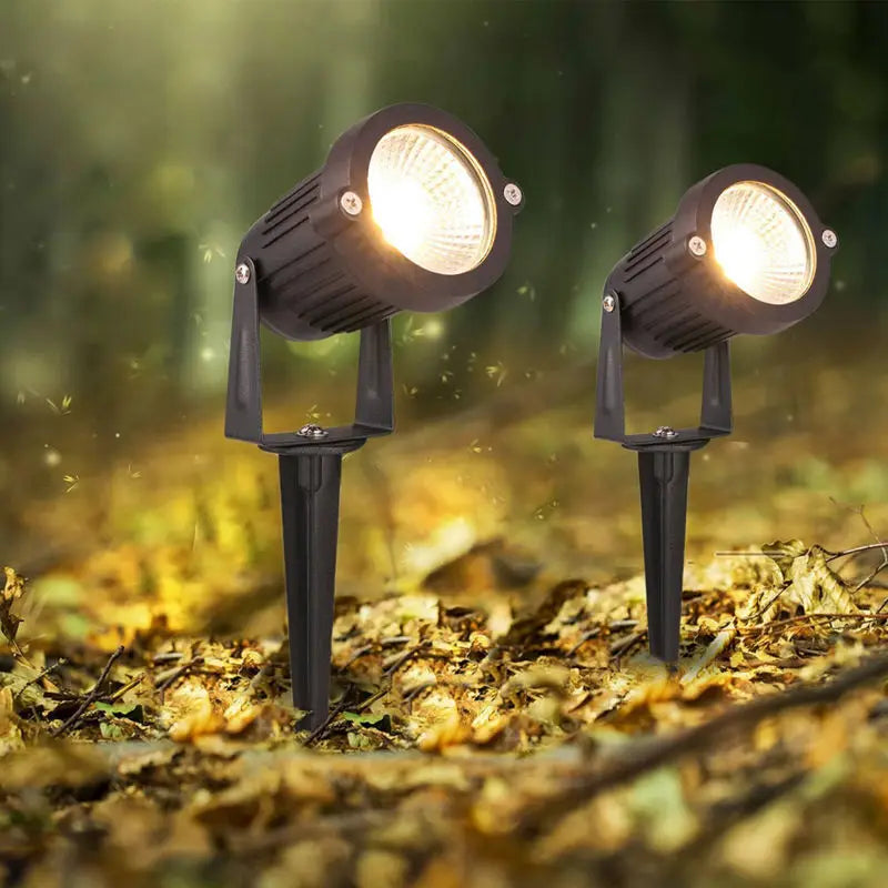 Jordspyd spotlight med LED COB lys, perfekt til gangstibelysning og terrasse. Energibesparende udendørslys.