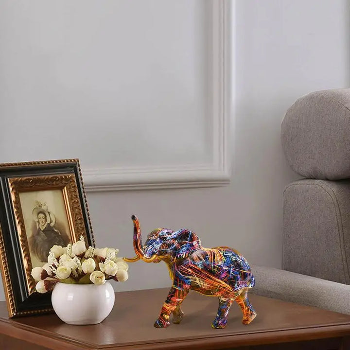Detaljeret elefant skulptur som boliginteriør. Unik kunstdekoration til at pynte hjemmet med stil.