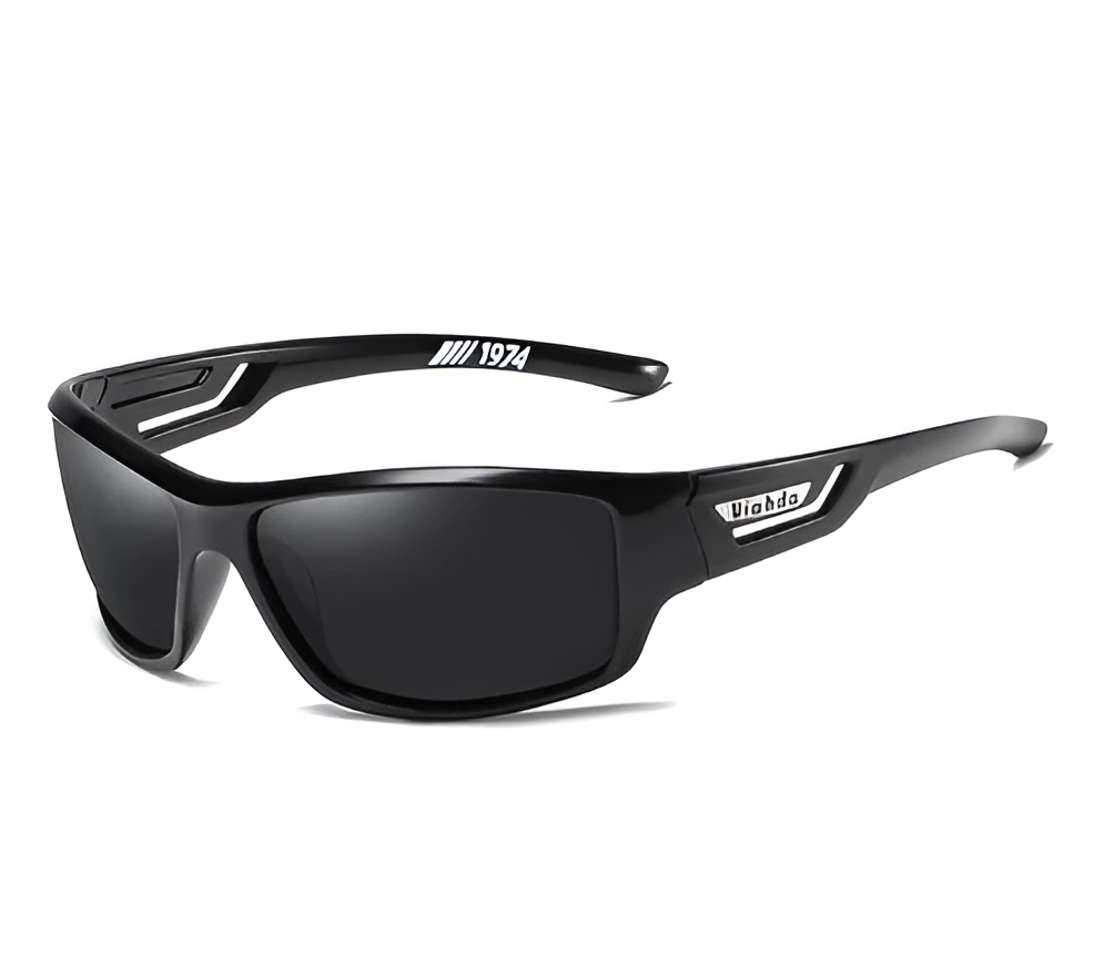 Elegante unisex solbriller med dynamiske fotokromatiske linser. Fuldspektret UV-beskyttelse og stilrent design.