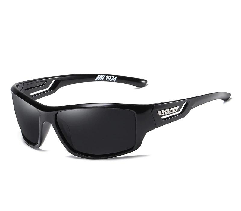 Højtydende LightBlock solbriller. Unisex polariserede linser med UV400 og anti-blænding for sport.